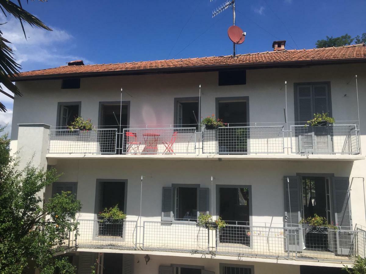 Oleggio Castello Villa Bacchetta - Forest View מראה חיצוני תמונה